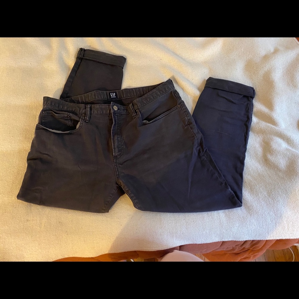 (Men’s) gray 36x30 Gap skinny jeans
